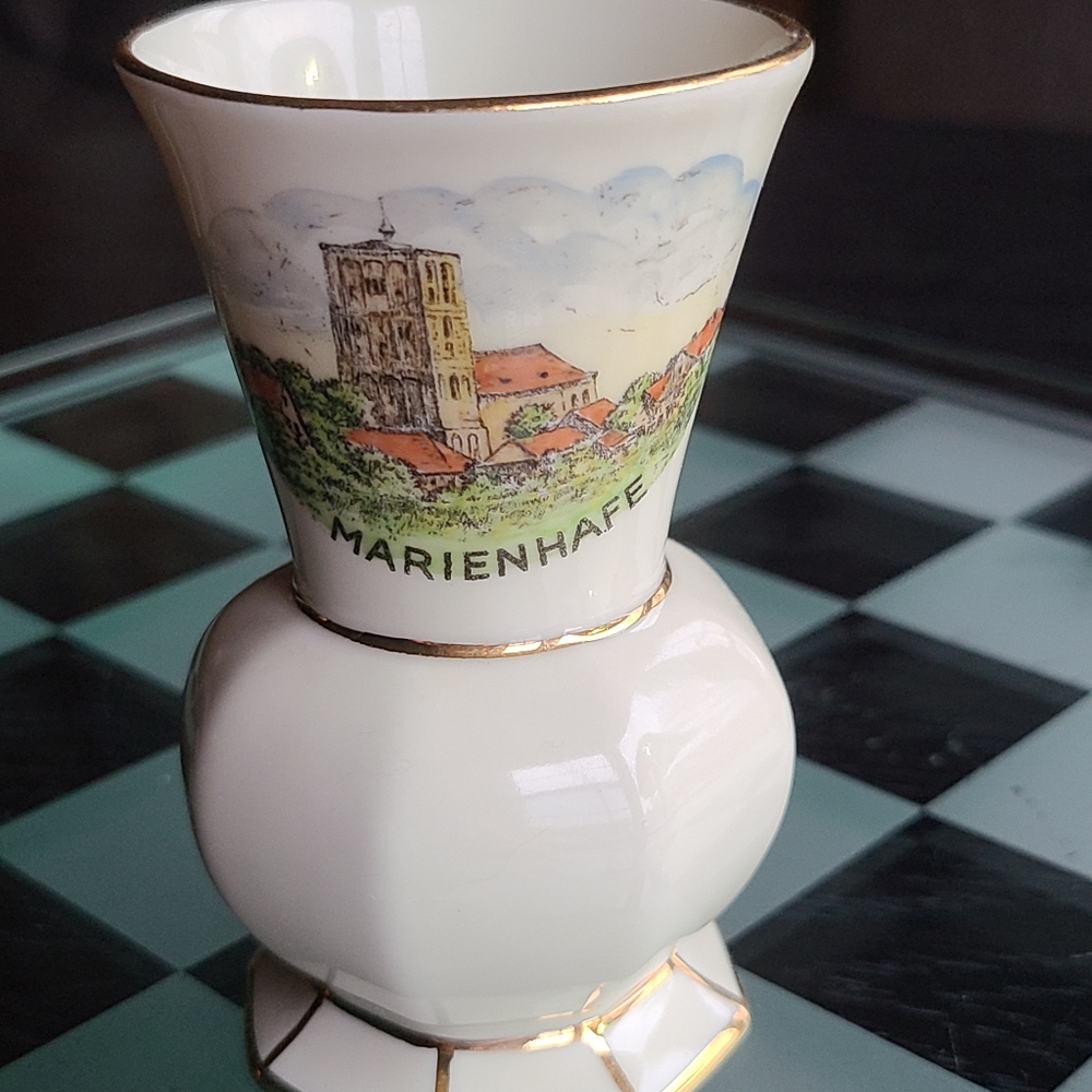 Marienhafe vintage bud vaseEach Box will ship USPS includes tracking for…